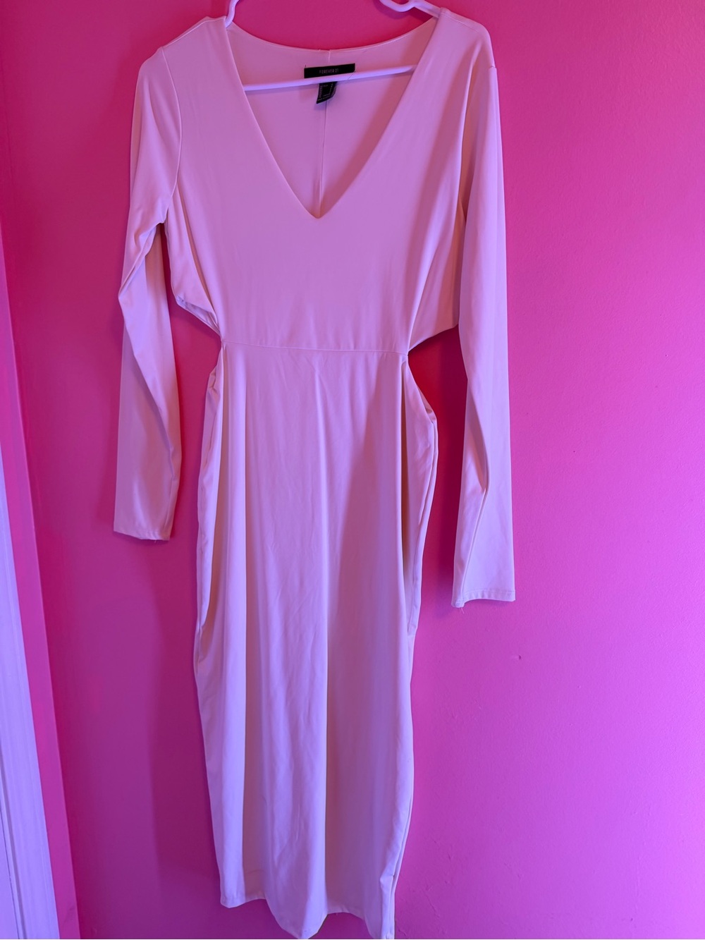 Forever 21 Cream Long Sleeve V-Neck Midi Dress